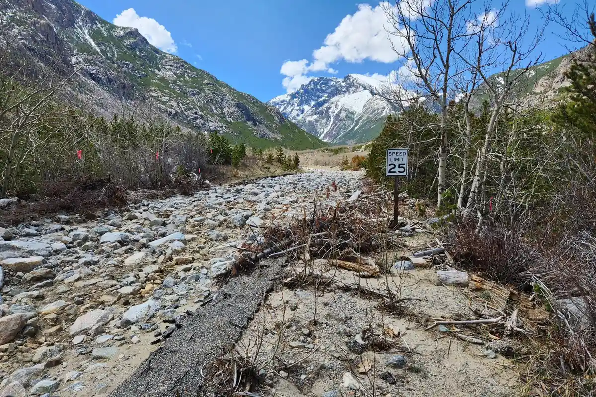 Remote trailhead road near Absaroka-Beartooth Wilderness - Absaroka-Beartooth Wilderness | KnowOutdoor