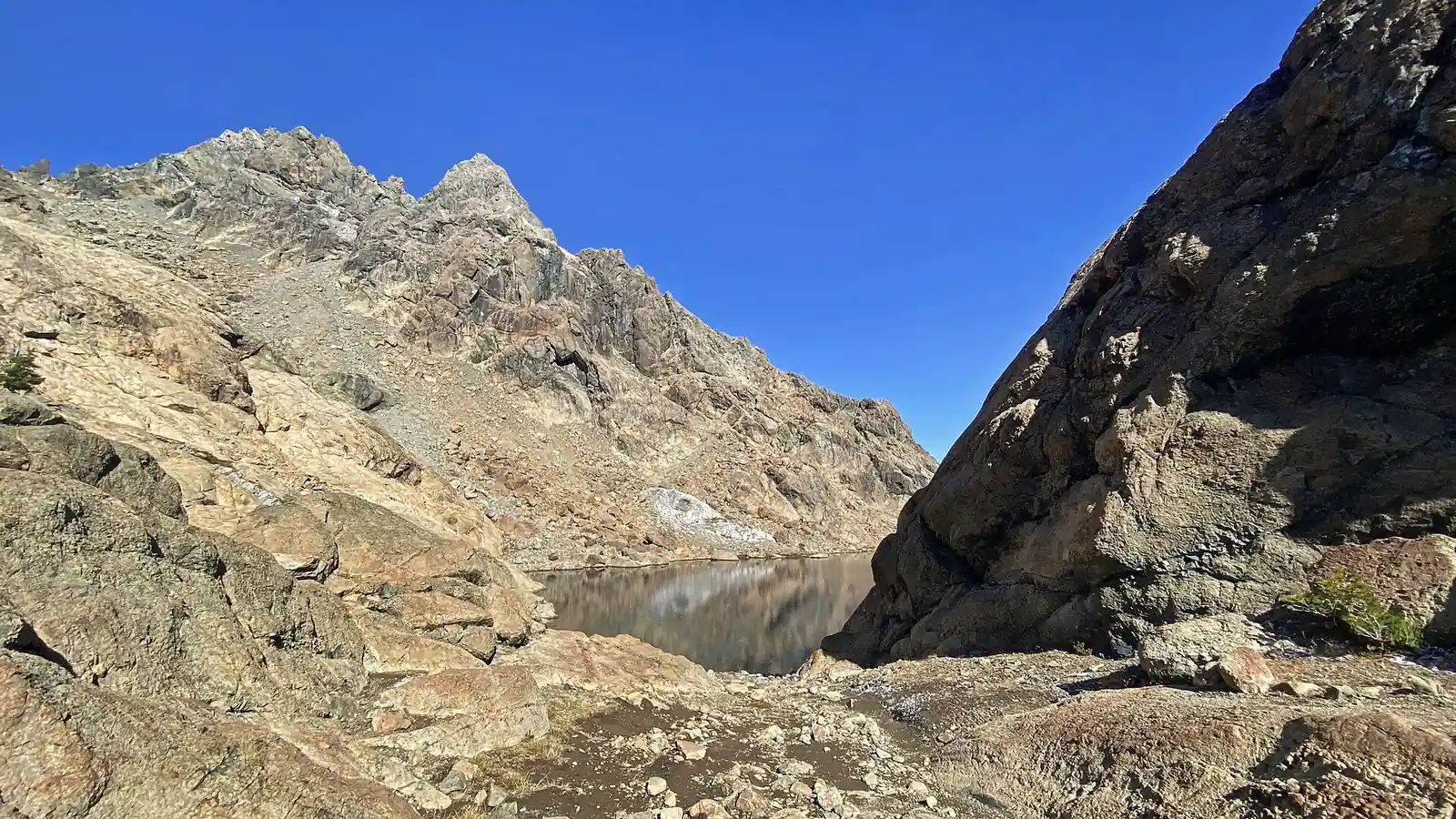 How Do You Plan an Alpine Lakes Wilderness Hike?