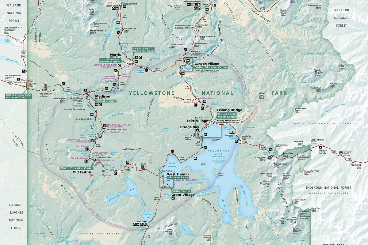 Map of road districts and hiking areas in Yellowstone National Park - Yellowstone National Park | KnowOutdoor