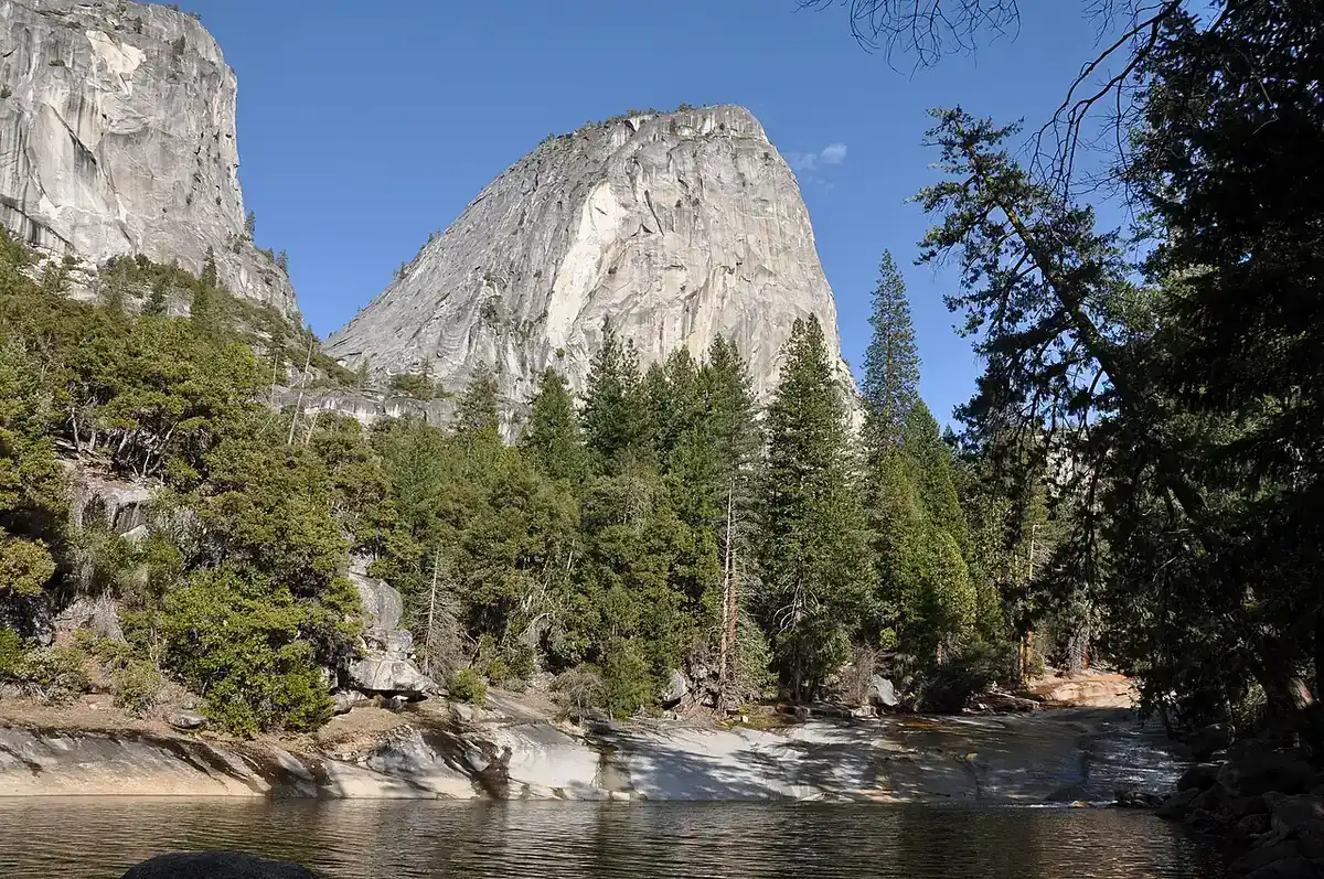 Merced River and the Mist Trail seen from above Vernal Fall in Yosemite - Mist Trail | KnowOutdoor