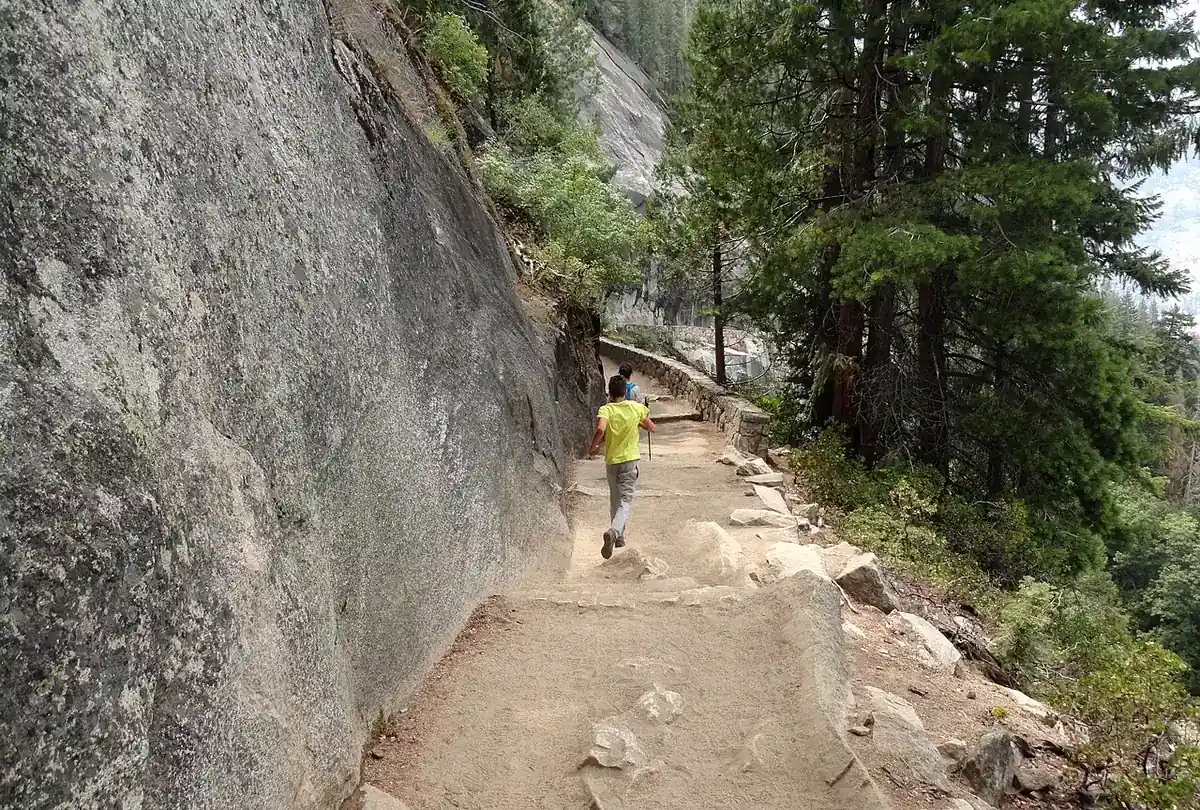 Hikers descending the John Muir Trail between Nevada Fall and Vernal Fall - Mist Trail | KnowOutdoor